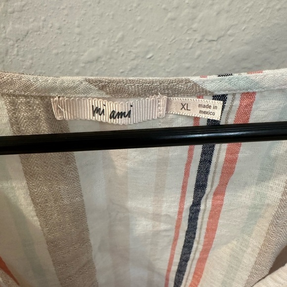 Francesca’s Mi Ami Peplum Top - Picture 6 of 6